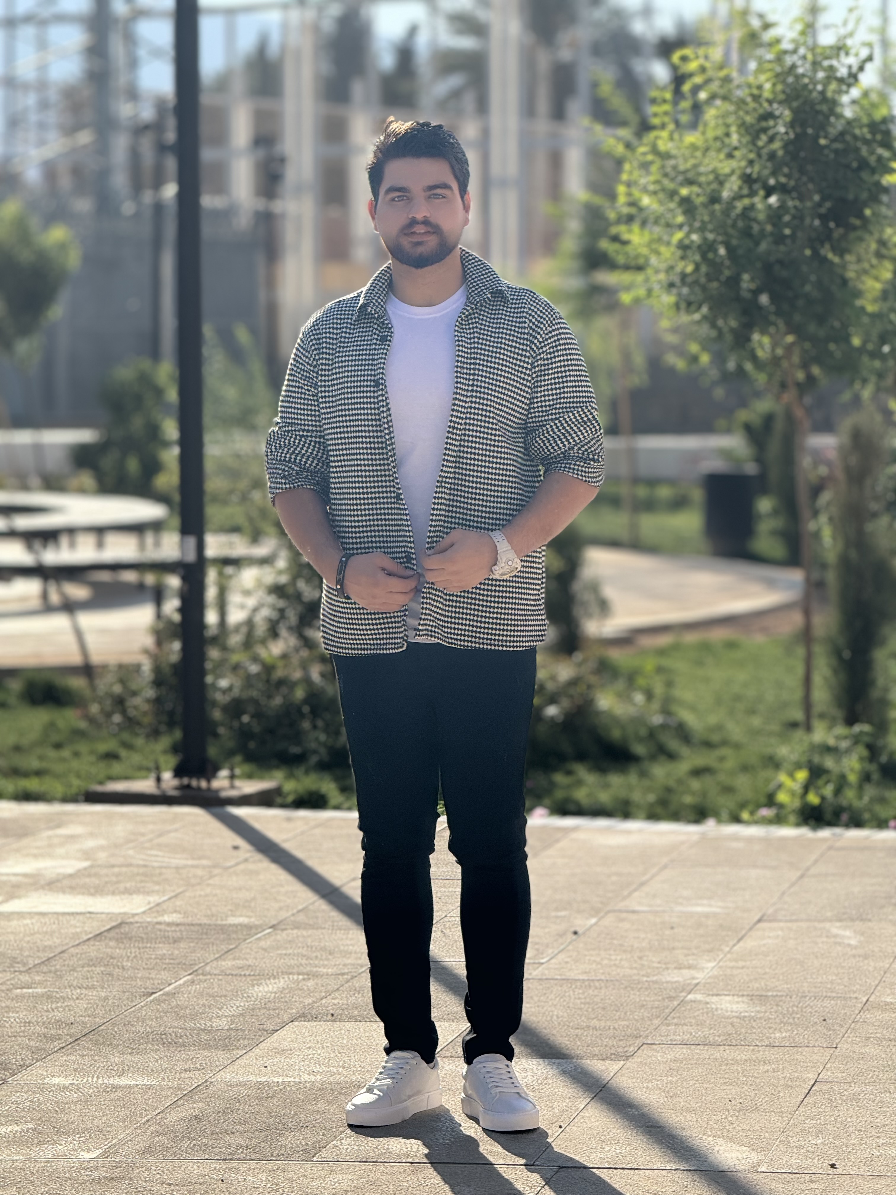 پیراهن پشمی رنگ سفید-مشکی